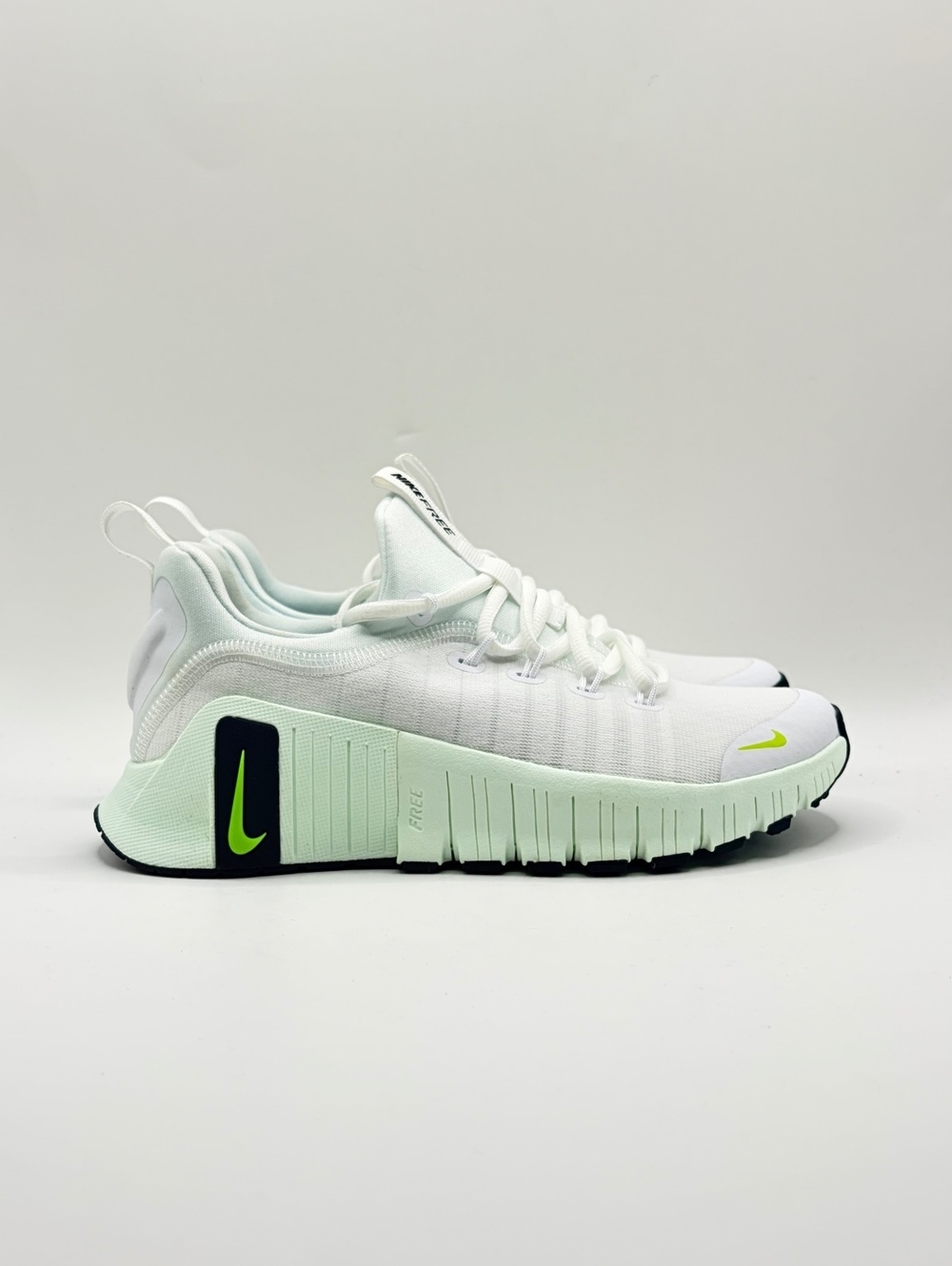 Nike Free Metcon 6 Women's Training Shoes Size 5 White Cyber Barely Green NO LID